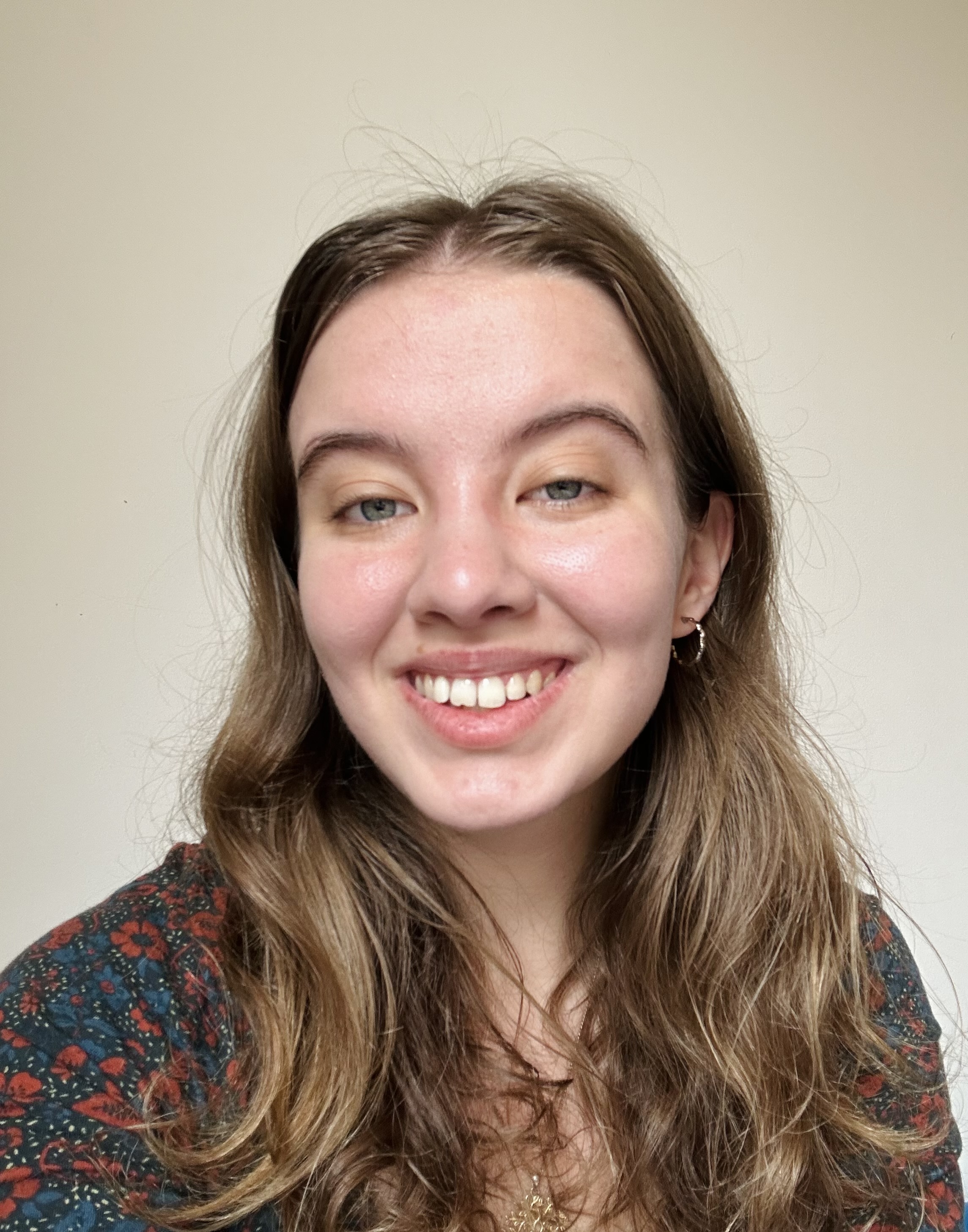 Headshot of Lilli