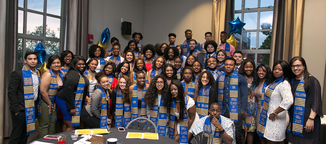 A group photo at the senior dinner.