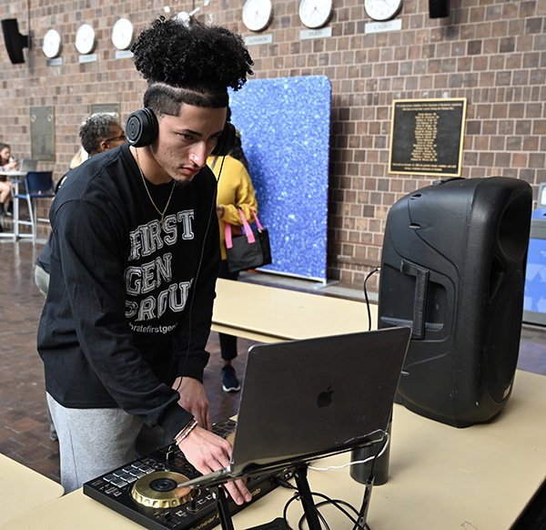 Oswald Garcia DJing during First-Gen Week, November 2023. Photo: Alexa Olson, University of Rochester.