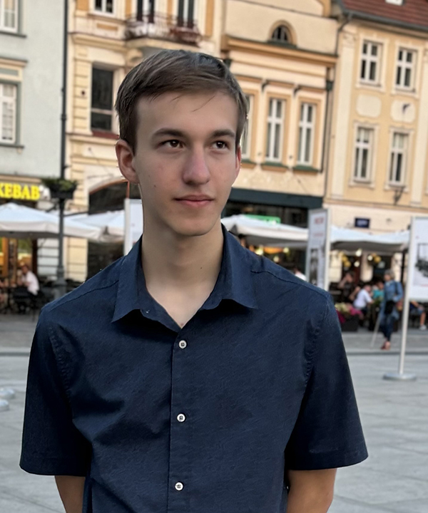 Headshot of Timothy Kulchitsky.