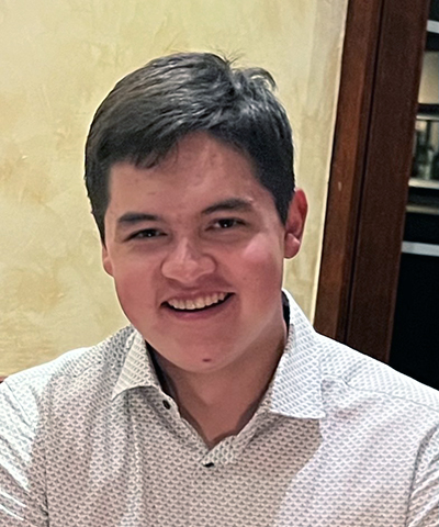 Headshot of Daniel.