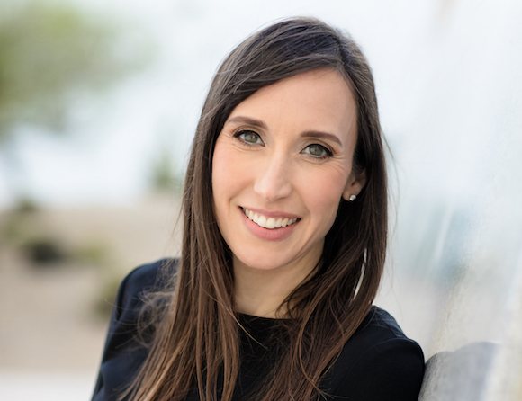 Sarah Jesse headshot