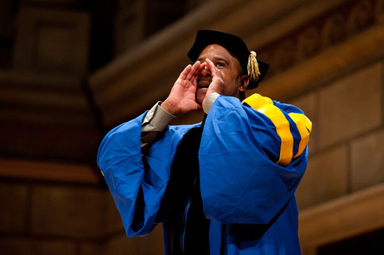 graduate shouts to his parents