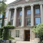 Center Offers Advising Services Center Offers Advising Services