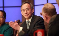Steven Chu to Address College Steven Chu to Address College