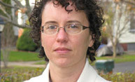 portrait of Holly Watkins