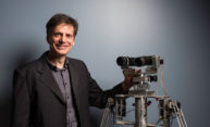 A professor and his robot study how we see A professor and his robot study how we see