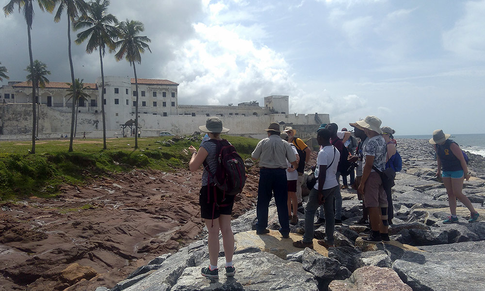 Academia Dominicana De La Lengua Slaves Exploited In The Castle