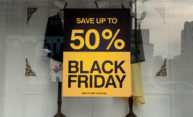 For the best seasonal prices, follow the crowd For the best seasonal prices, follow the crowd