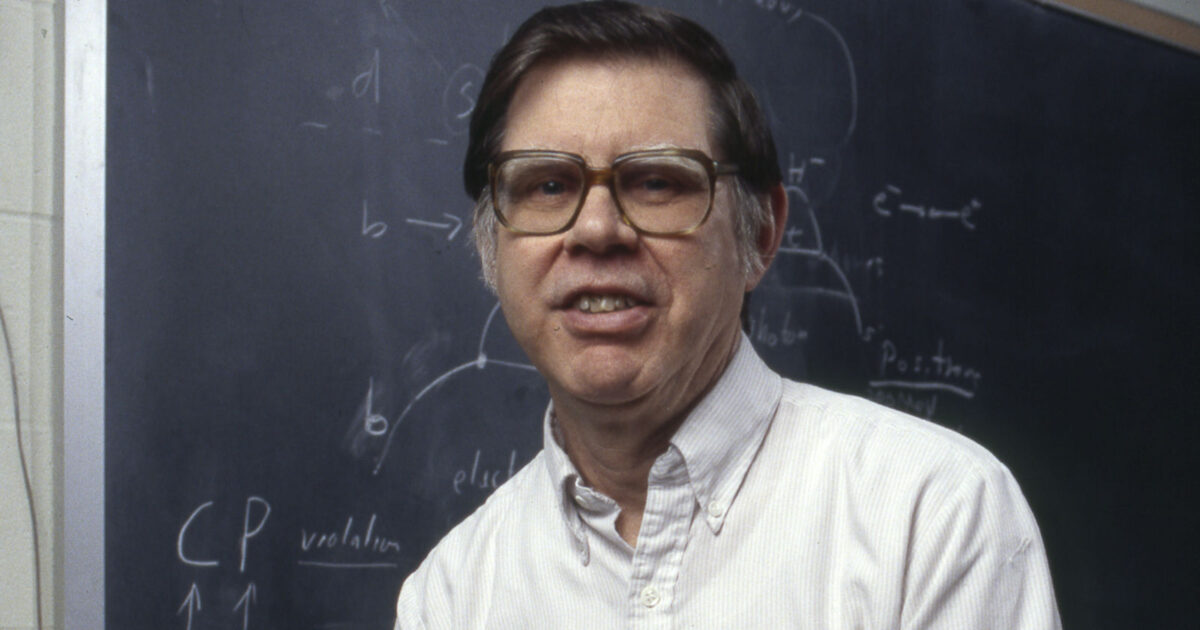 Edward Thorndike, physicist who found ‘beauty’ in b quarks, remembered