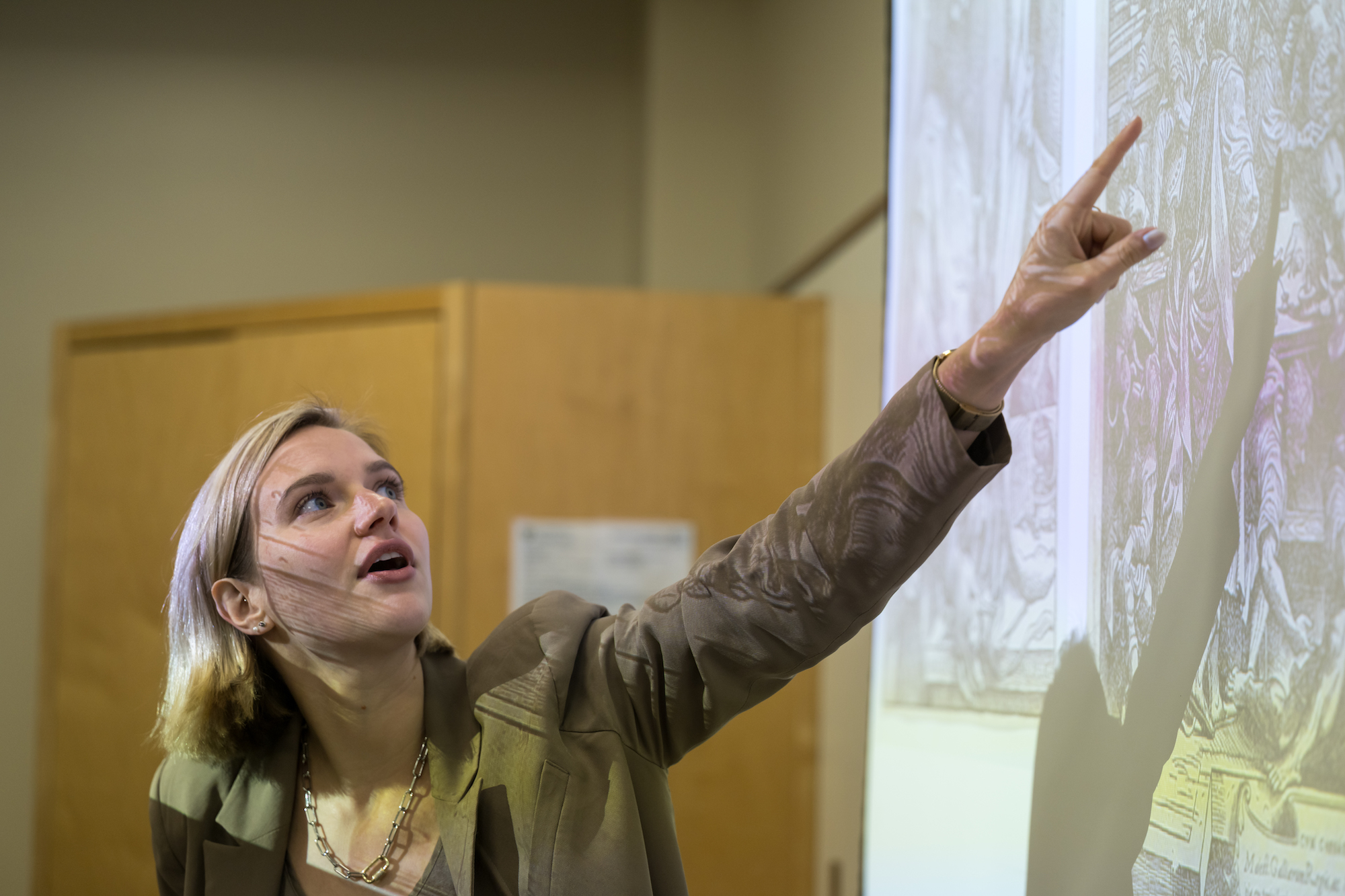 Assistant Professor of Health Humanities and Bioethics Christine Slobogin leads her History of the Body course