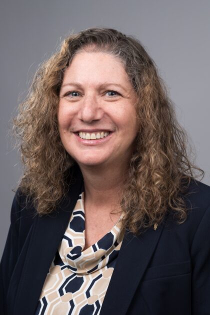 headshot of Anne-Marie Algier.
