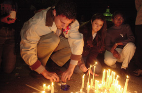 Candlelight vigil for victims of September 11