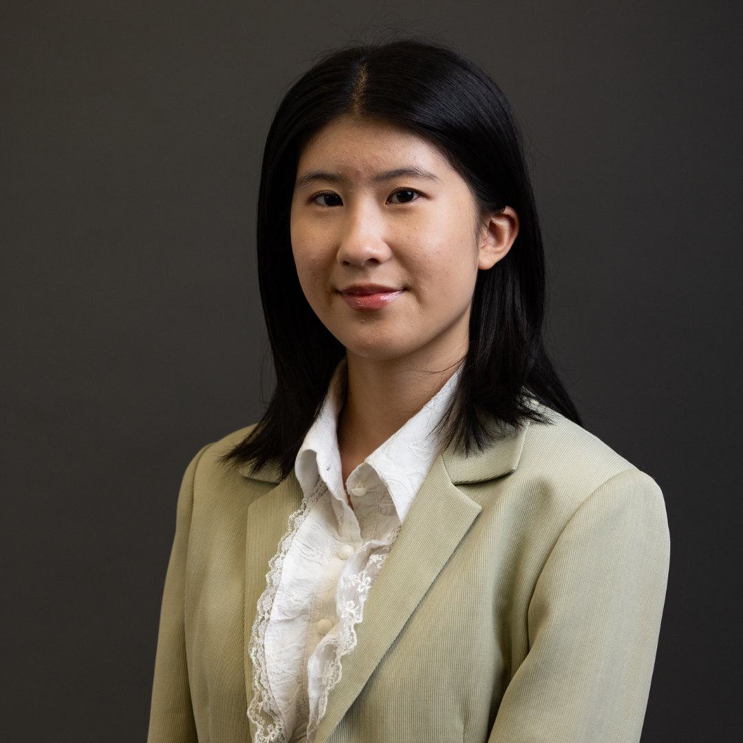 Headshot of Isabelle Hwang