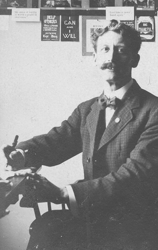page18_inreview_ATA_Shedd_grayscale-600x945 black and white portrait of , professor Kendrick Shedd