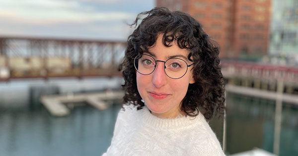 Julia Sklar ’14
