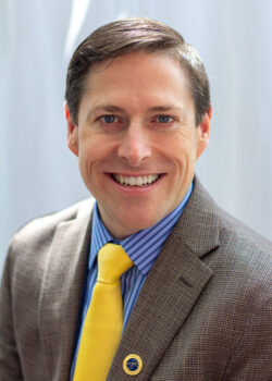 Headshot of Doug Austin ’98, ’04S (MBA)