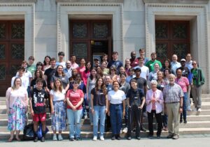 Schwartz Discover Grant Research recipients with Emily Rendek (first row, far left) and Vicki and Dick Schwartz (first row, far right), 2023