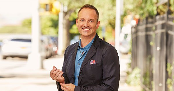 Derek Nowicki ’90 smiling at the camera