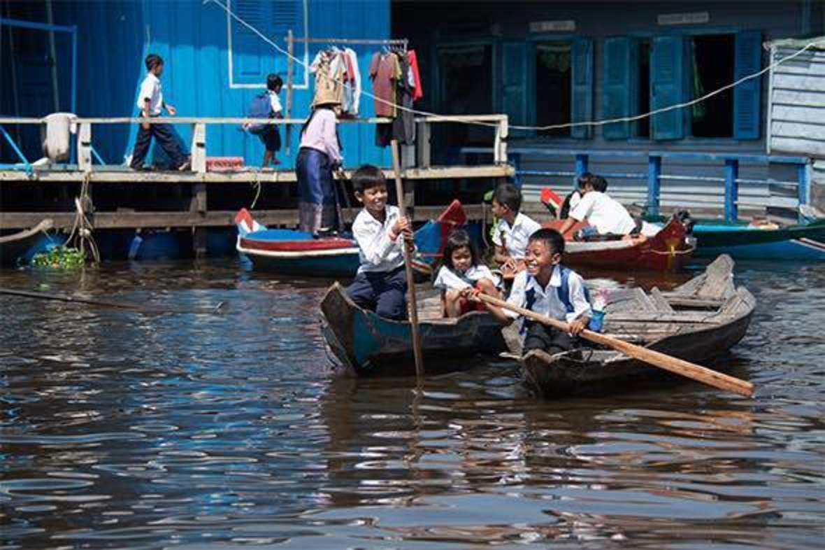 Image: children on boats