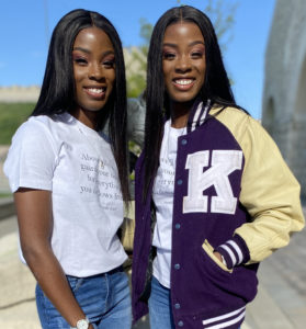 Twins Ranae and Shanae McKenzie posing together