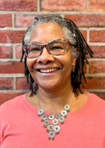 Lisa ’86, ’95W (MS), P’13, P’20