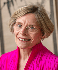 Karen Tucker ’73 headshot