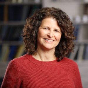 headshot of michelle cavalcanti