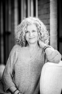 Michelle Cavalcanti headshot