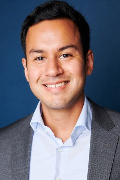 Lorenzo Mendez ’12 headshot