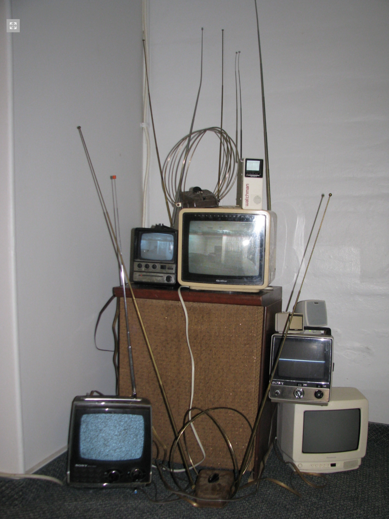 Site-Specific (with and 1000VA - 1003VA.mov) /Installation/ Home