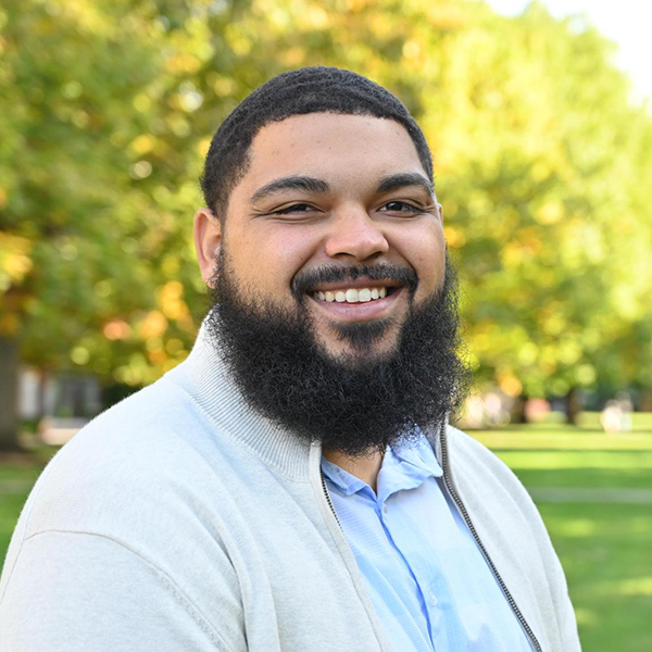 Headshot of Alex Willams.
