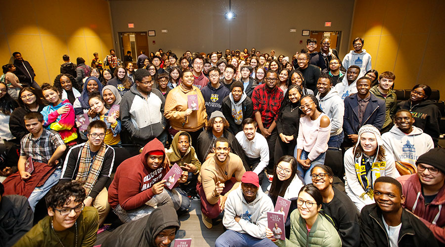 A group photo of Kearns Center scholars.