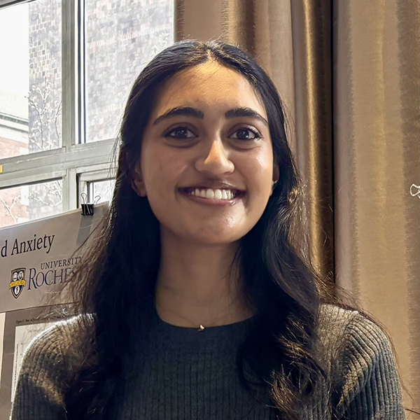 Headshot of Juhi Amin.