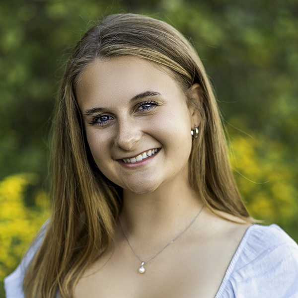 Headshot of Sophie Anderson.