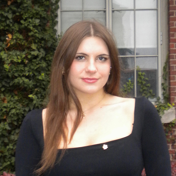 Headshot of Alexia Hodowanec.