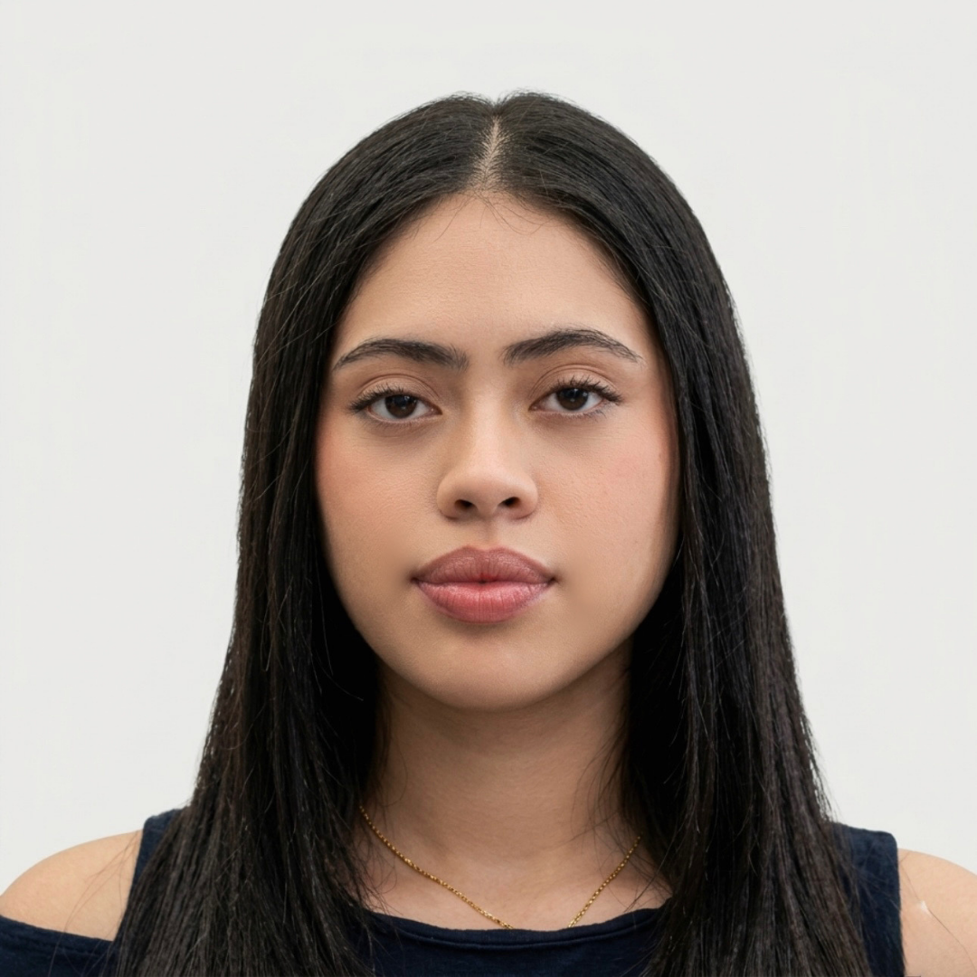 Headshot of Arianna Carrion
