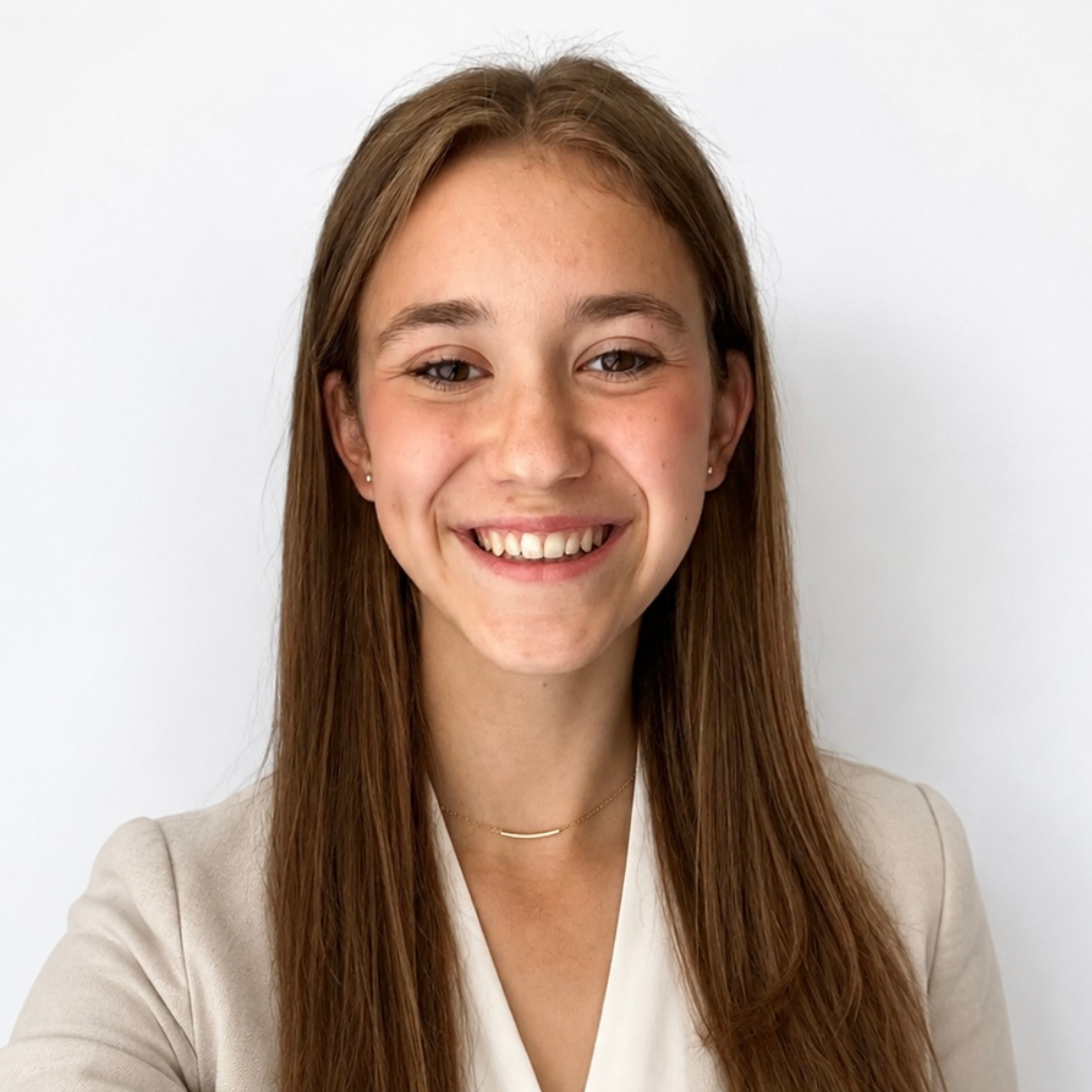 Headshot of Tori Dennis