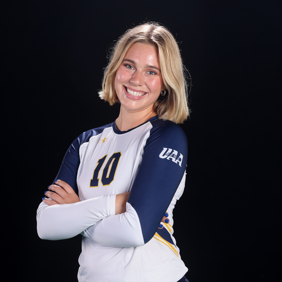 Headshot of Myla Nover-Estes