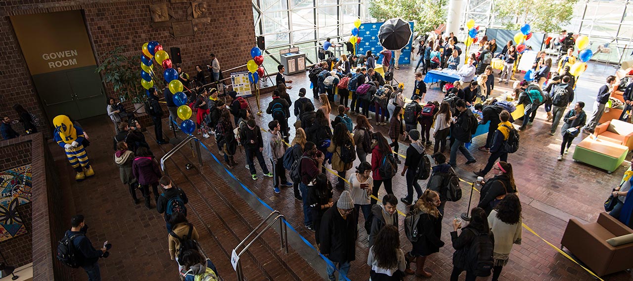 Students in Wilson Commons on I Heart Rochester Day.