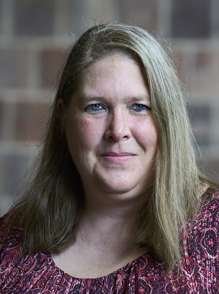 Janna Davenport Headshot