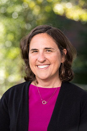 An outdoor headshot of Wendi Heinzelman.