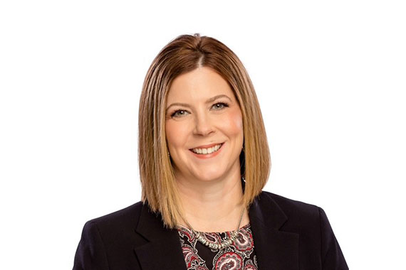 A headshot of Cindy Emling.