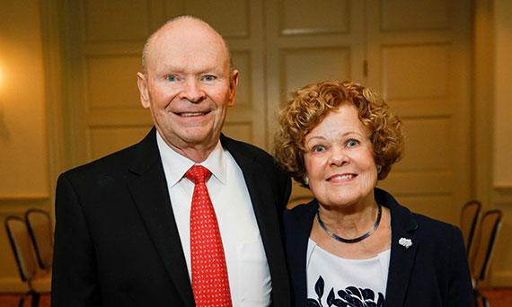 A closeup of John and Barbara Bruning.
