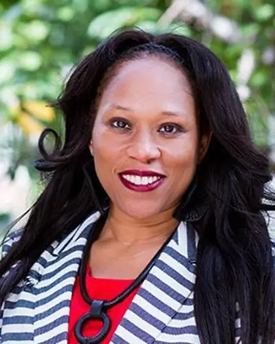 Portrait of Tynelle Stewart.