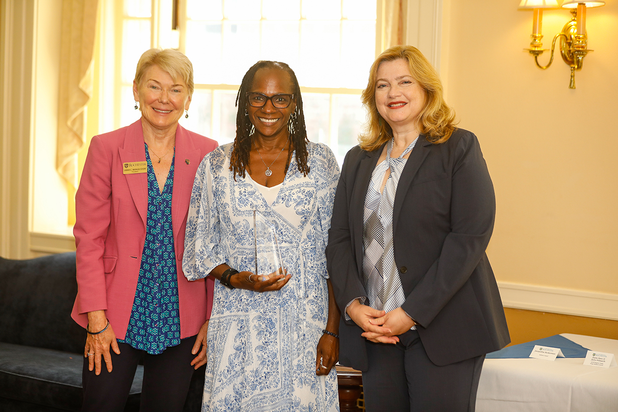 Lamar Riley Murphy Award winner Felicia Reed-Watt poses with Sarah Mangelsdorf and Kathleen M. Gallucci