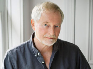 Erik Larson headshot