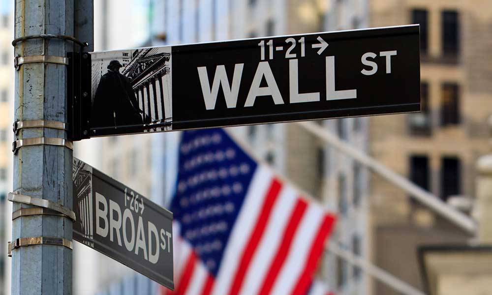Feature image Wall St. sign and flags