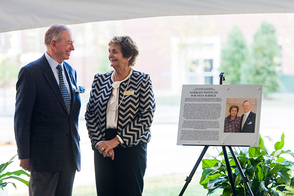 Robert and Pamela Goergen smile 