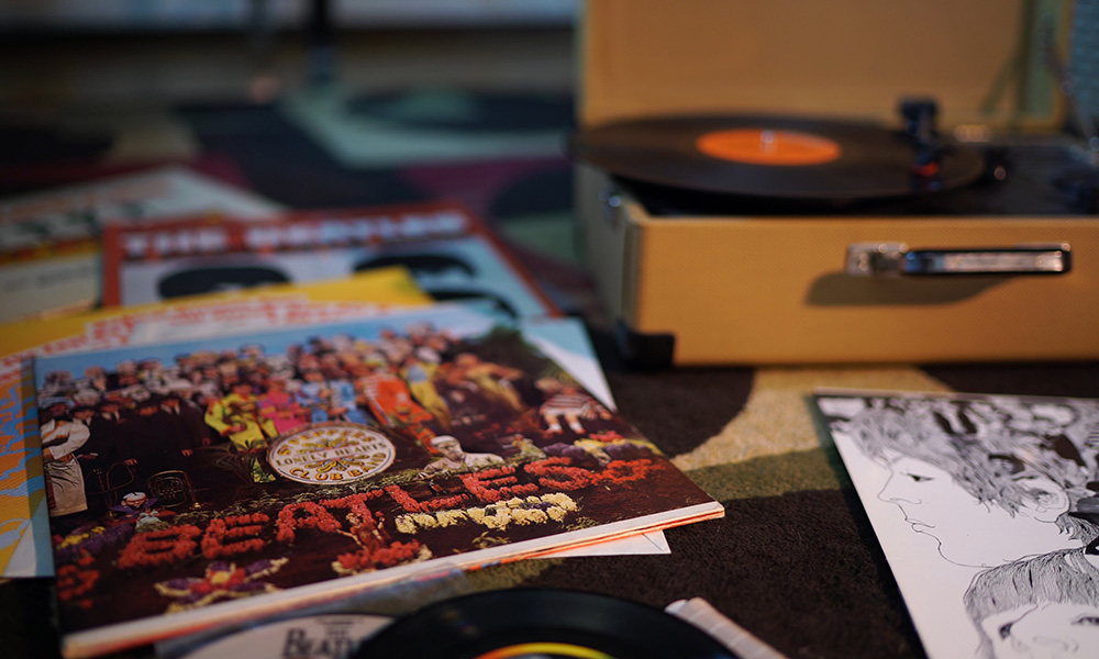 Sgt. Pepper album on turntable